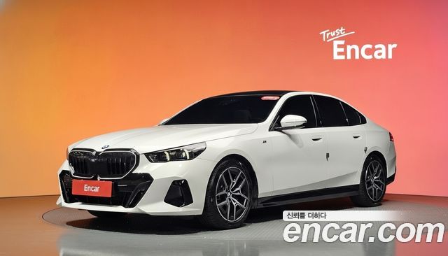 BMW 5 Series (G60) 520i M Sport 2025 — фото 1