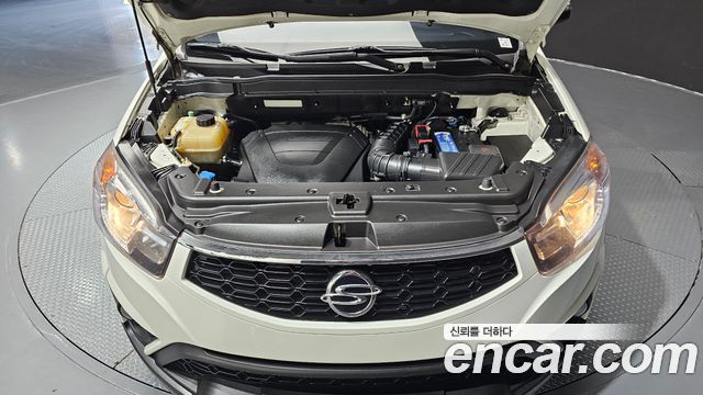 KG Mobility (SsangYong) Korando C 2.0 CVT 2WD Deluxe 2014 — фото 6