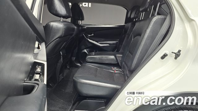 KG Mobility (SsangYong) Korando C 2.0 CVT 2WD Deluxe 2014 — фото 11
