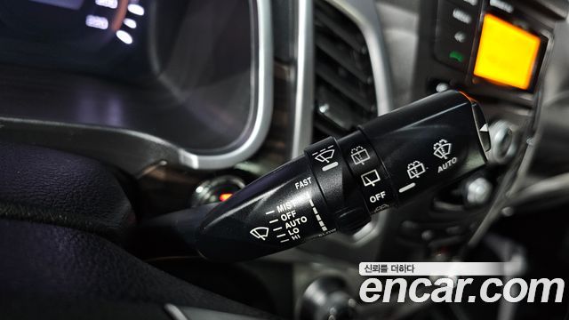 KG Mobility (SsangYong) Korando C 2.0 CVT 2WD Deluxe 2014 — фото 14
