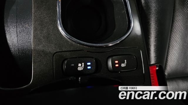 KG Mobility (SsangYong) Korando C 2.0 CVT 2WD Deluxe 2014 — фото 18
