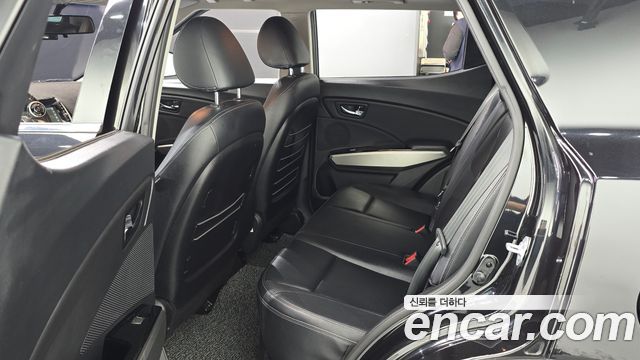 KG Mobility (SsangYong) Tivoli VX 2WD 2016 — фото 15