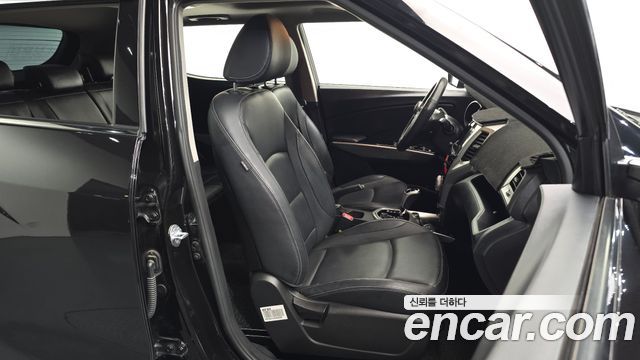 KG Mobility (SsangYong) Tivoli VX 2WD 2016 — фото 16