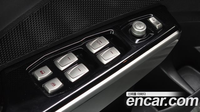 KG Mobility (SsangYong) Tivoli VX 2WD 2016 — фото 18