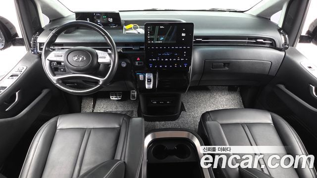 Hyundai Staria Lounge 9-Seater Prestige 2023 — фото 7