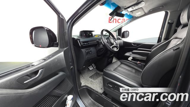 Hyundai Staria Lounge 9-Seater Prestige 2023 — фото 10