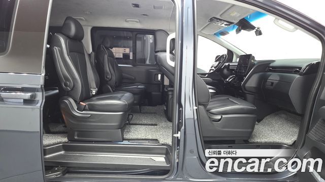 Hyundai Staria Lounge 9-Seater Prestige 2023 — фото 26