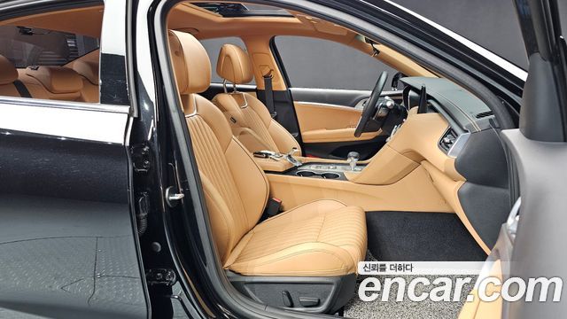 Genesis G70 Gasoline 3.3T 4WD 2024 — фото 11
