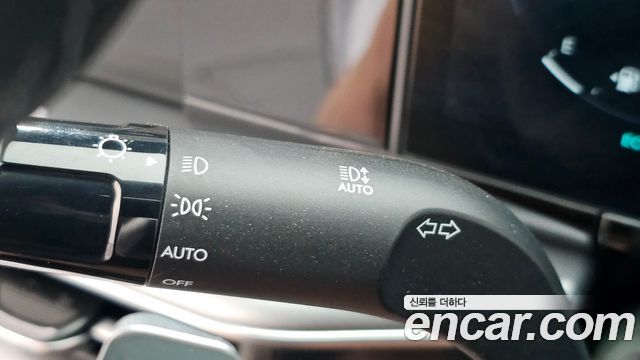 Hyundai Grandeur (GN7) 3.5 Gasoline 2WD Exclusive 2025 — фото 30