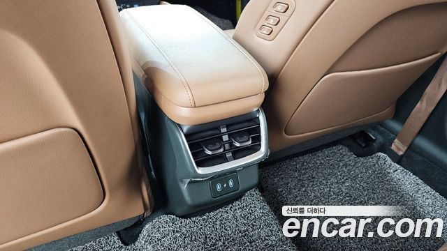 Hyundai Grandeur (GN7) 3.5 Gasoline 2WD Exclusive 2025 — фото 32