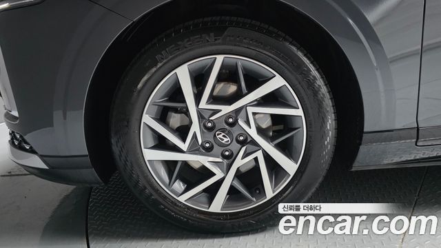 Hyundai Grandeur (GN7) 2,5 Gasoline 2WD Premium 2023 — фото 5