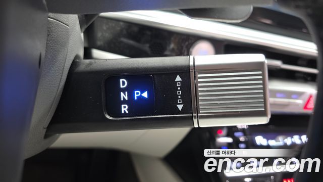 Hyundai Grandeur (GN7) 2,5 Gasoline 2WD Premium 2023 — фото 9