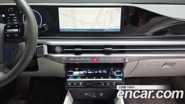 Hyundai Grandeur (GN7) 2,5 Gasoline 2WD Premium 2023 — фото 15