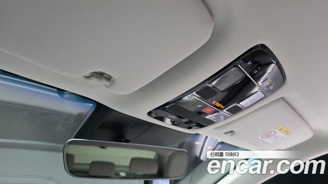 Hyundai Grandeur (GN7) 2,5 Gasoline 2WD Premium 2023 — фото 18