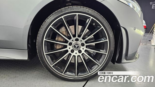 Mercedes-Benz CLS-Class (C257) CLS400d 4MATIC AMG Line 2019 — фото 5