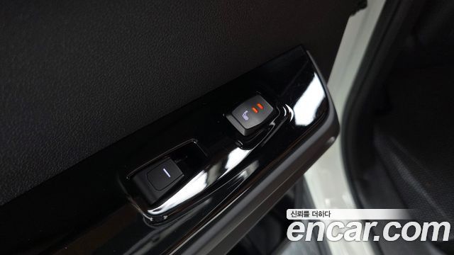 KG Mobility (SsangYong) Torres Gasoline 1.5 4WD T7 2023 — фото 29