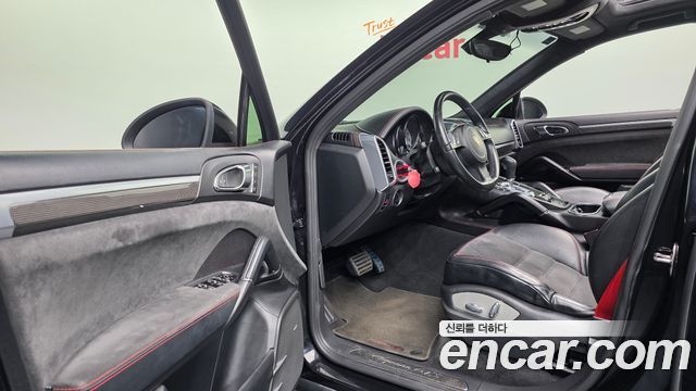Porsche Cayenne 4.8 GTS 958 2013 — фото 10