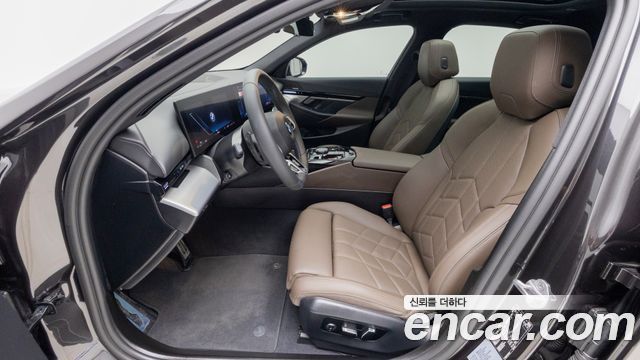 BMW 5 Series (G60) 520i M Sport 2024 — фото 10