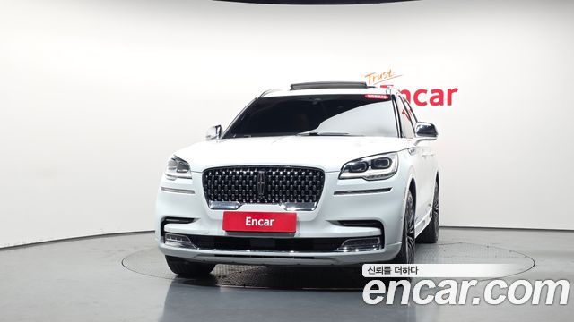 Lincoln Aviator (II) 3.0 Black Label AWD 2022 — фото 3
