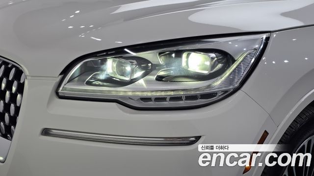 Lincoln Aviator (II) 3.0 Black Label AWD 2022 — фото 28