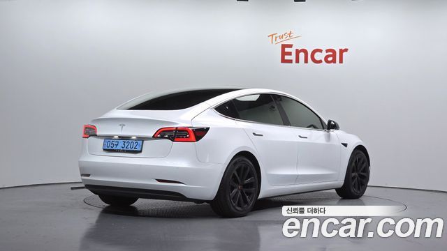 Tesla Model 3 Standard Range Plue RWD 2020 — фото 2