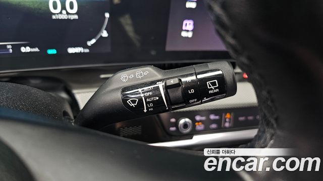 Kia Sportage (V) Diesel 2.0 2WD Prestige 2022 — фото 18