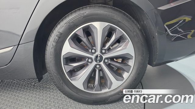 Kia K8 Hybrid Noblesse 2022 — фото 21