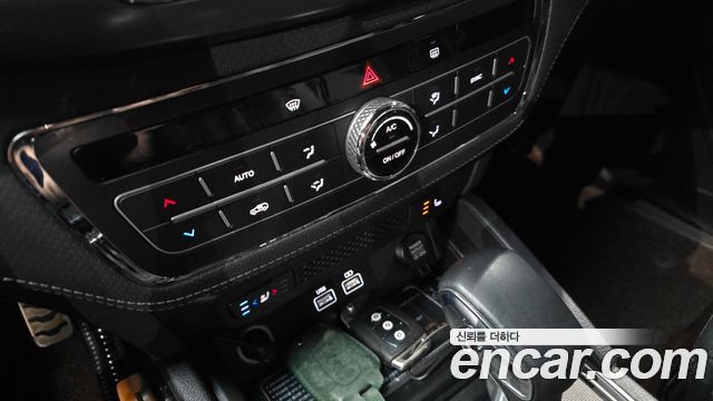 KG Mobility (SsangYong) Rexton Sports Khan Diesel 2.2 4WD Prestige 2022 — фото 17