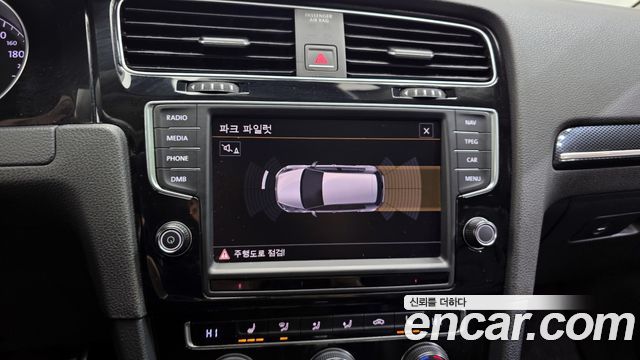 Volkswagen Golf (VII) 2.0 TDI Premium 2015 — фото 21