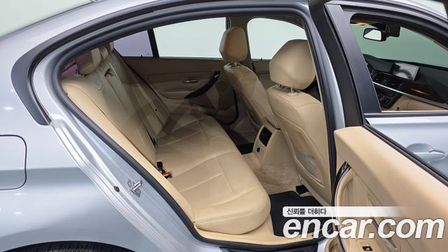 BMW 3 Series (F30) 320i 2015 — фото 12