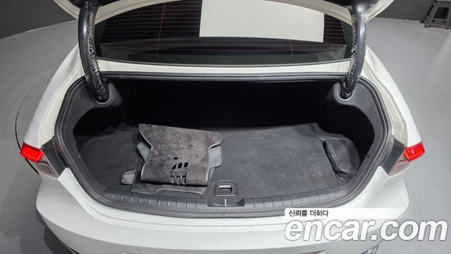 Hyundai Grandeur (IG) 3.0 LPi Rent Car Premium 2022 — фото 17