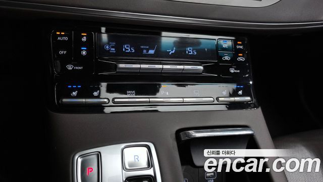 Hyundai Grandeur (IG) 3.0 LPi Rent Car Premium 2022 — фото 32