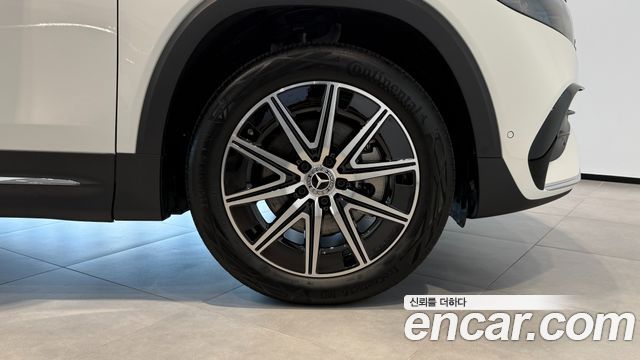 Mercedes-Benz EQB (X243) EQB300 4MATIC AMG Line 2026 — фото 5