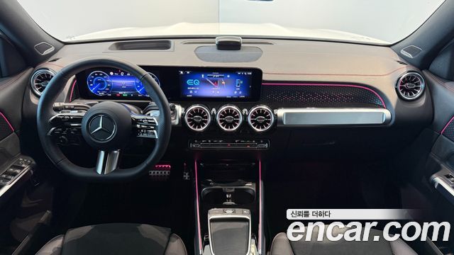 Mercedes-Benz EQB (X243) EQB300 4MATIC AMG Line 2026 — фото 18