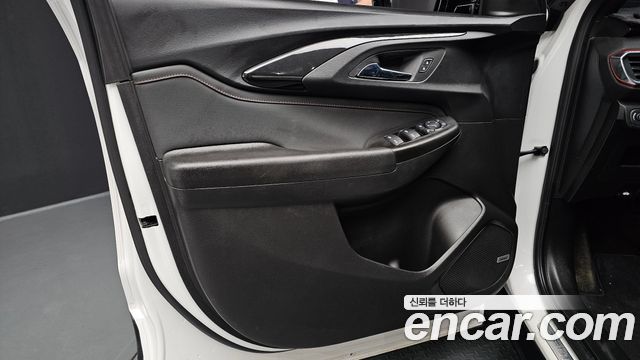 Chevrolet Trailblazer 1.3 Turbo 4WD RS 2021 — фото 24
