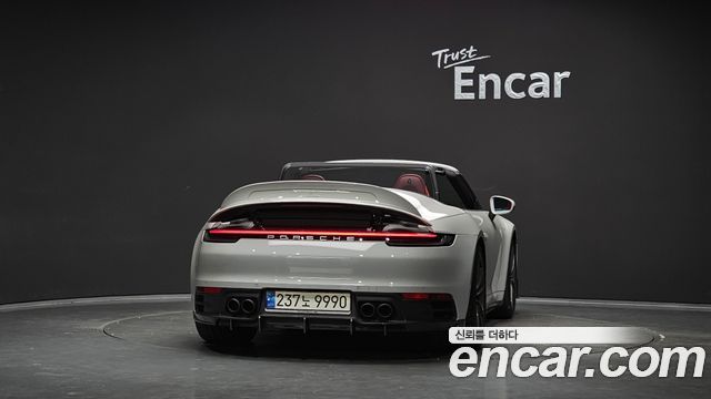 Porsche 911 (992) Carrera 4 Cabriolet 2021 — фото 4