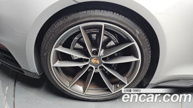 Porsche 911 (992) Carrera 4 Cabriolet 2021 — фото 5