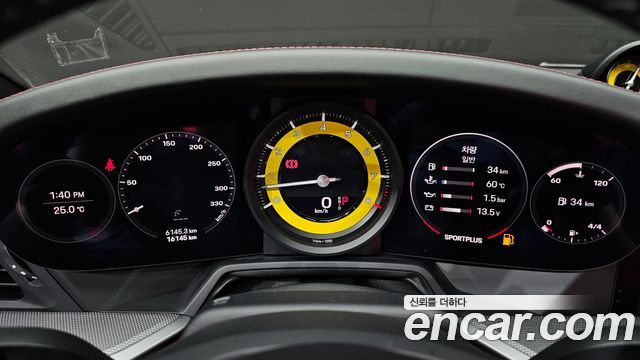 Porsche 911 (992) Carrera 4 Cabriolet 2021 — фото 8