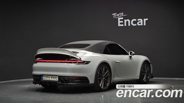 Porsche 911 (992) Carrera 4 Cabriolet 2021 — фото 20