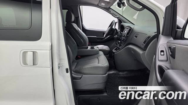 Hyundai Grand Starex Wagon 12-Seater Smart 2020 — фото 11