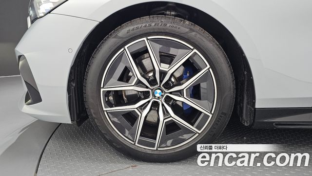 BMW 5 Series (G60) 520i M Sport 2025 — фото 5