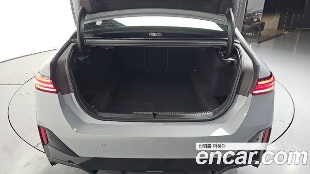 BMW 5 Series (G60) 520i M Sport 2025 — фото 34