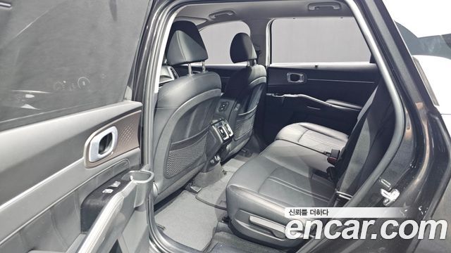 Kia Sorento (IV) Gasoline 2.5T 2WD Signature 2024 — фото 12