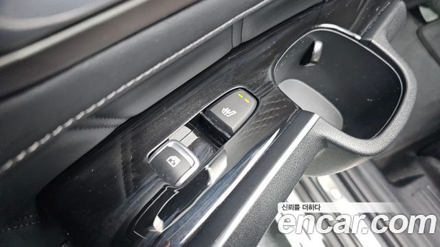 Kia Sorento (IV) Gasoline 2.5T 2WD Signature 2024 — фото 31