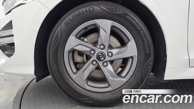 Kia K5 (III) 2.0 LPI(Renter car) Strandard 2021 — фото 5