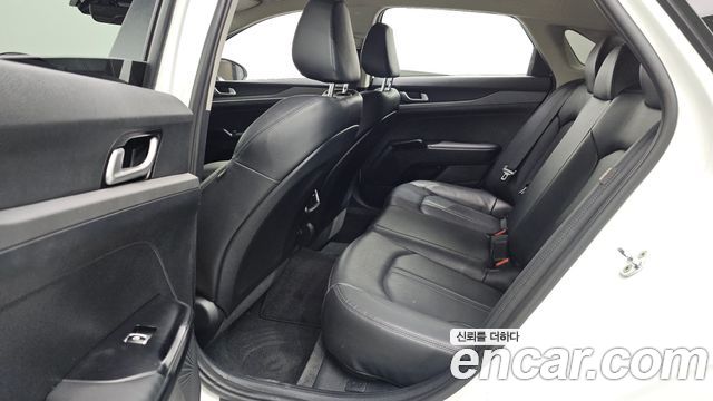 Kia K5 (III) 2.0 LPI(Renter car) Strandard 2021 — фото 12