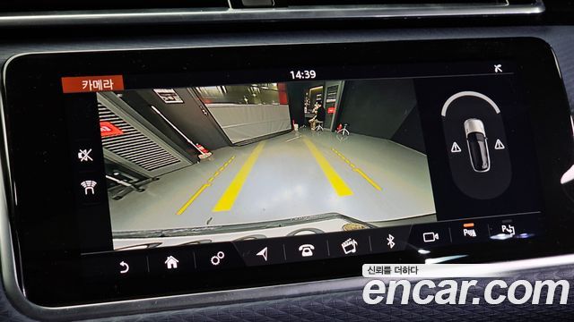 Land Rover Range Rover Velar 3.0 P380 R-Dynamic SE 2019 — фото 15