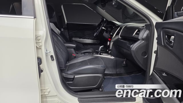 KG Mobility (SsangYong) Tivoli LX 2WD DLX 2016 — фото 11