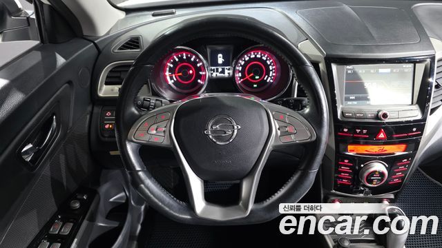 KG Mobility (SsangYong) Tivoli LX 2WD DLX 2016 — фото 13