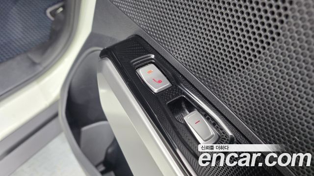 KG Mobility (SsangYong) Tivoli LX 2WD DLX 2016 — фото 19